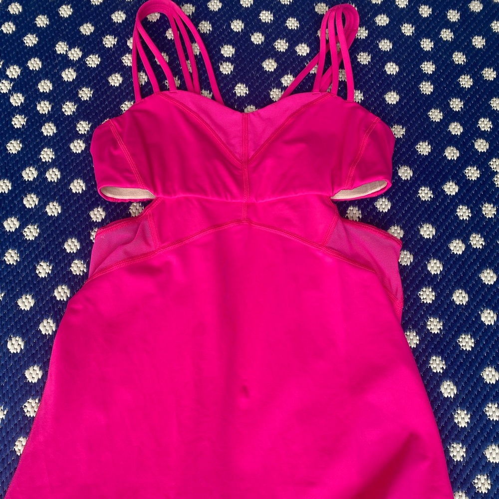 Lululemon size 6 raspberry colored tank.